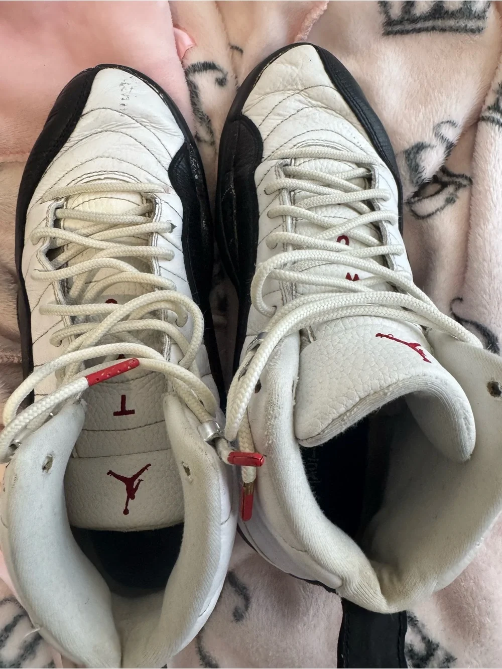Retro Jordan 12 white black and red Mid-Top Sneakers